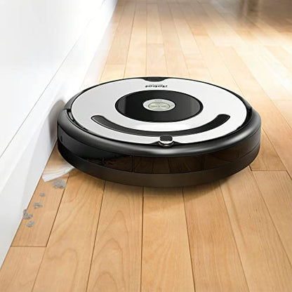iRobot, Aspiradora Inteligente, Roomba® 621, Contenido: 1 Robot Aspiradora Roomba 621 con Estación de Carga, Color: Blanco con Gris.