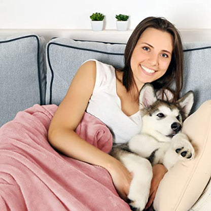 Manta impermeable para mascotas de 50 x 60 pulgadas, suave manta de felpa que protege el sofá, sillas, automóvil, cama de derrames, manchas o pieles de mascotas, lavable a máquina por Petmaker (rosa)